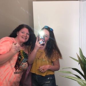 Meet your Posher, Hannah